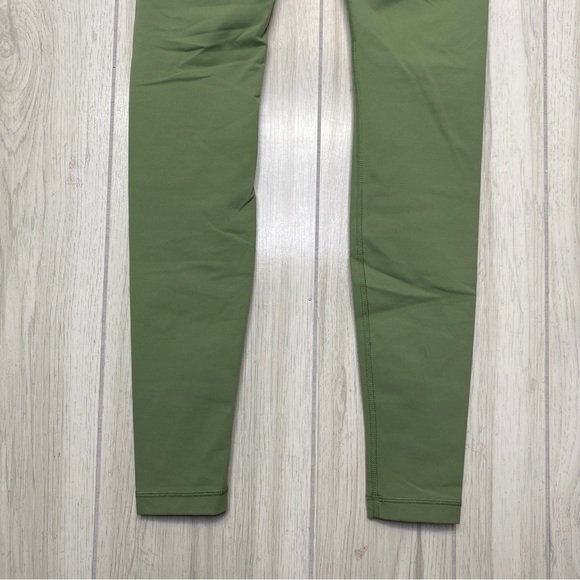 Lululemon Wunder Under Full Length Pant (Hi-Rise) in Desert Olive size 6 - Picture 7 of 11